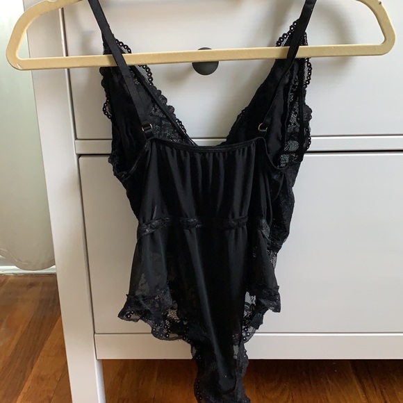 Lace bodysuit - Picture 2 of 2